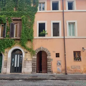 Borgo Pio 182 Vatican Apartment Rome